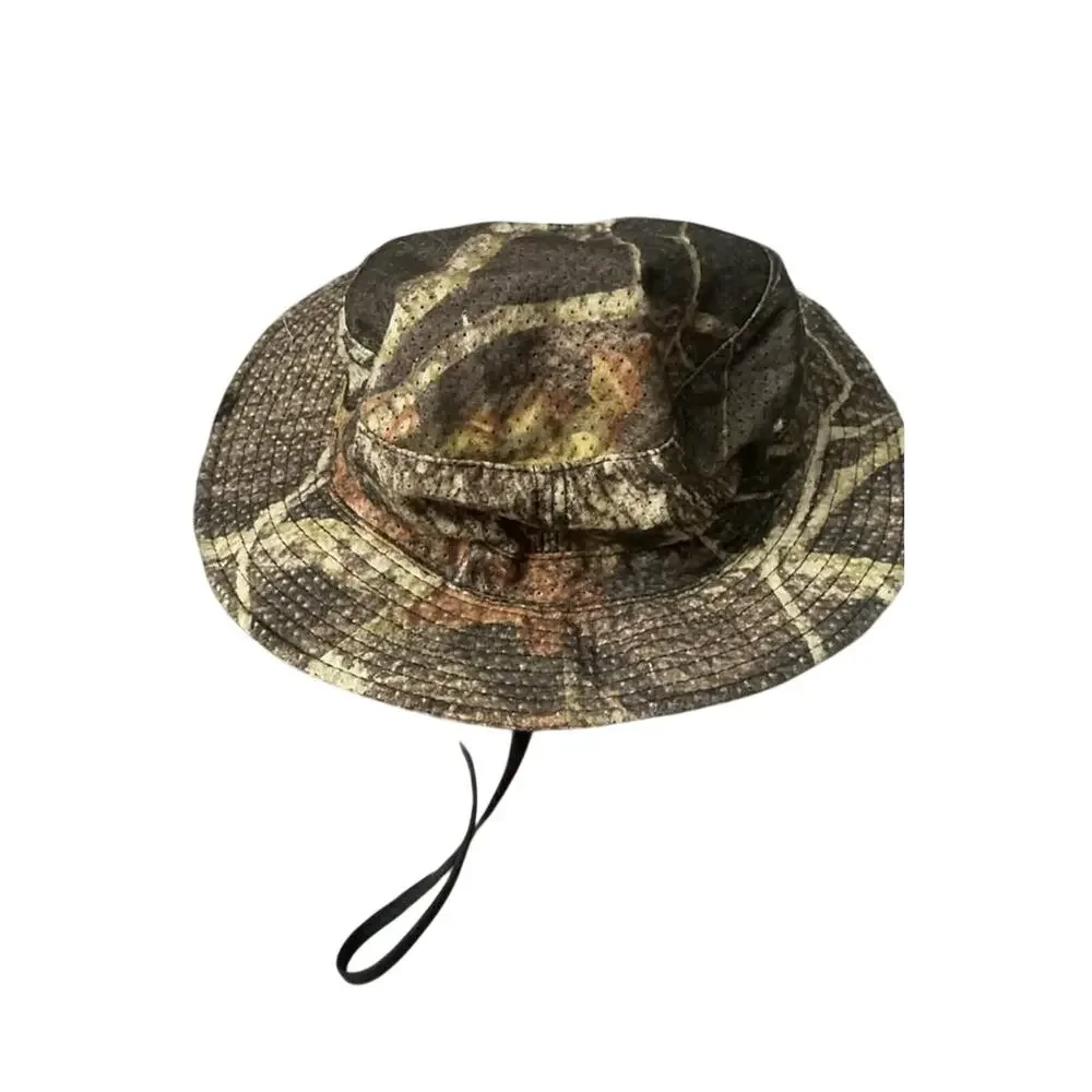 Camo bucket hat